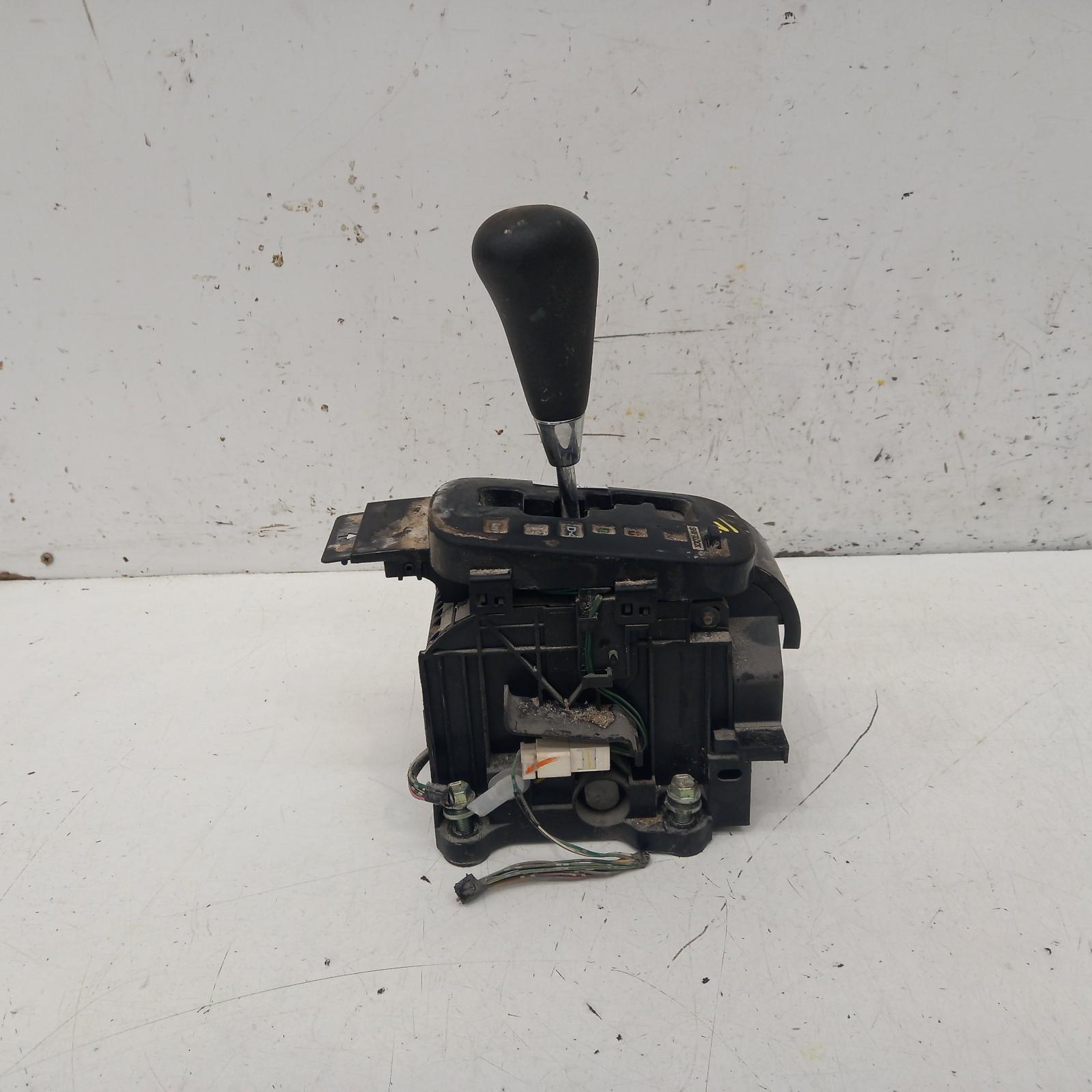 View Auto part Gear Stick/Shifter Toyota Hilux 2006