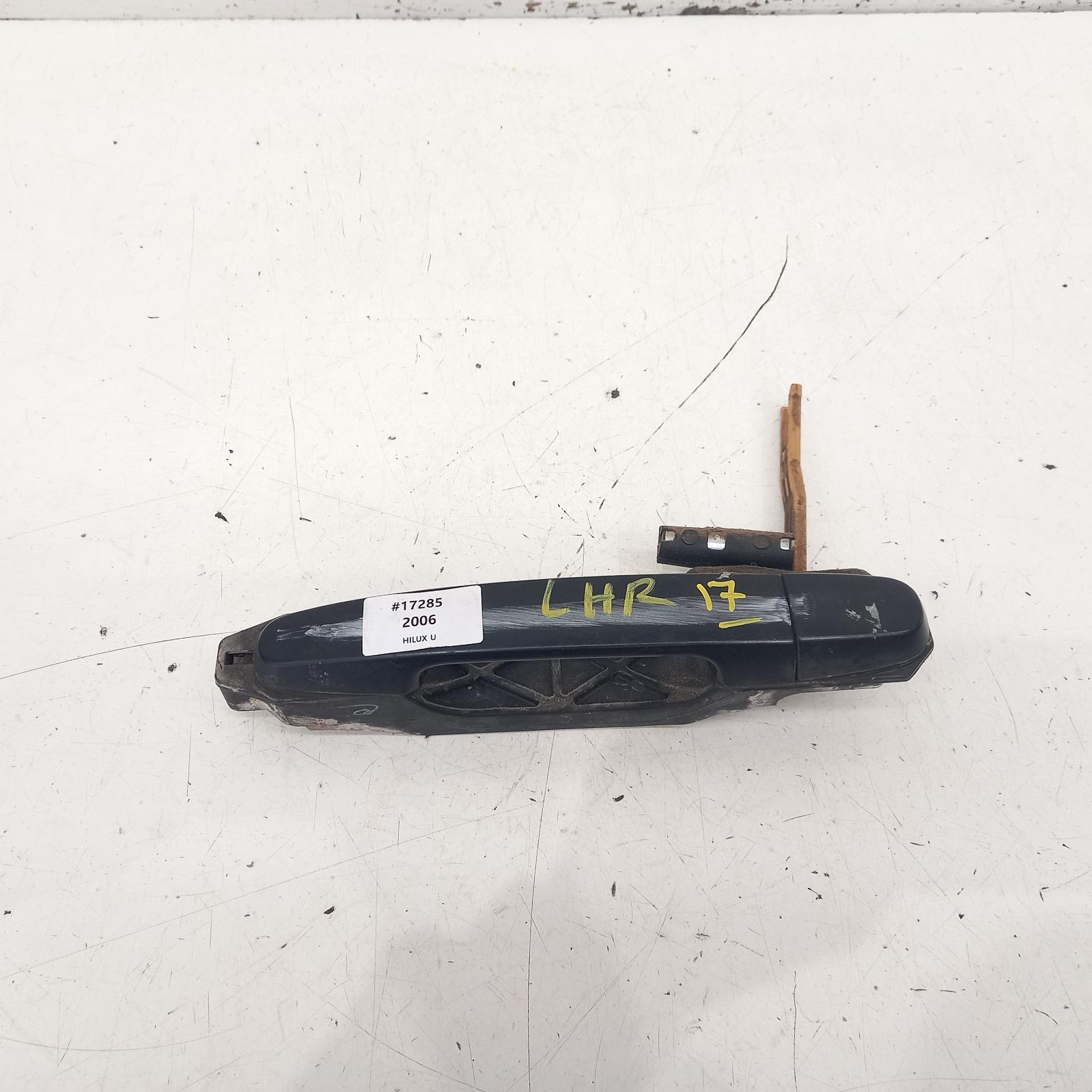 View Auto part Door Handle Toyota Hilux 2006