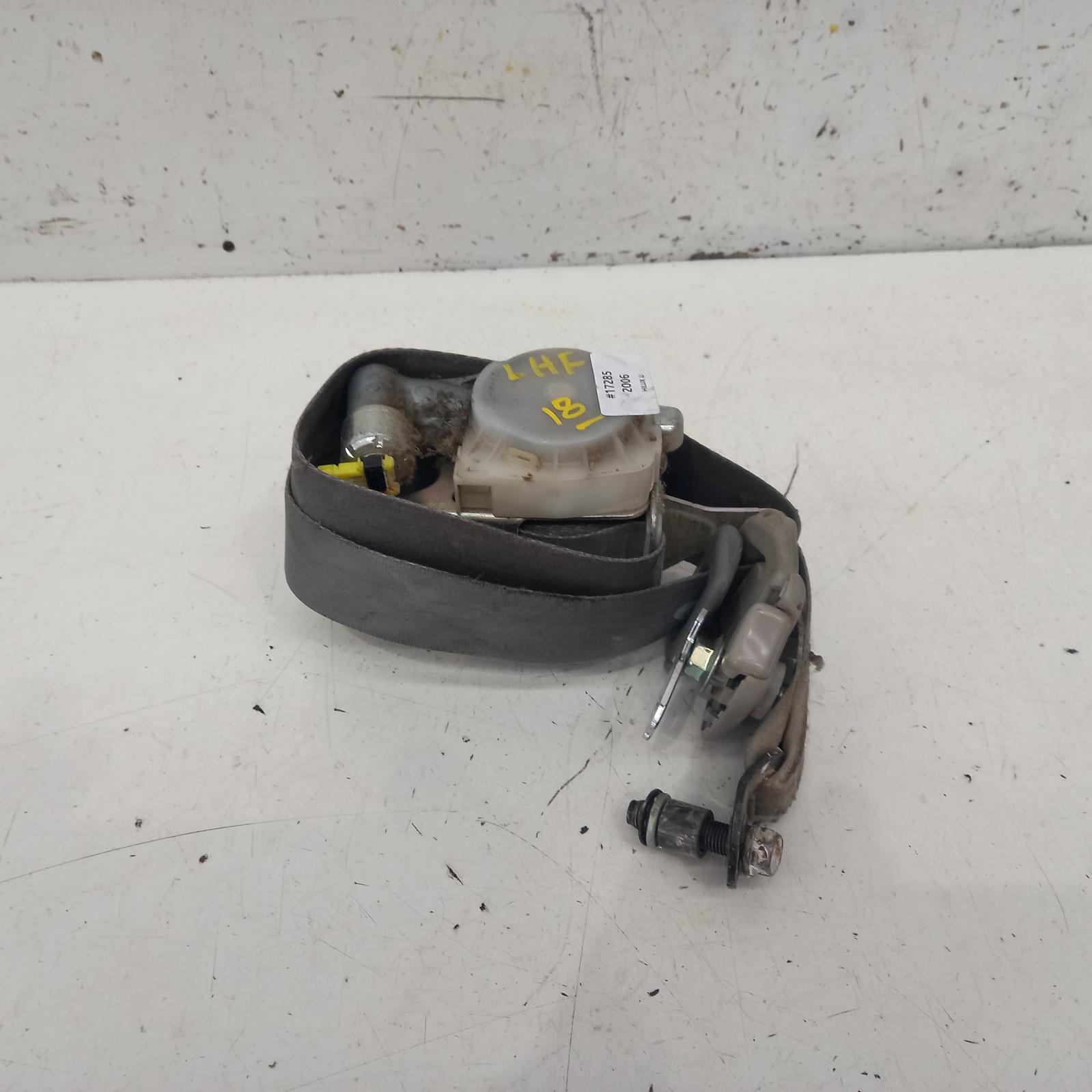 View Auto part Seatbelt/Stalk Toyota Hilux 2006