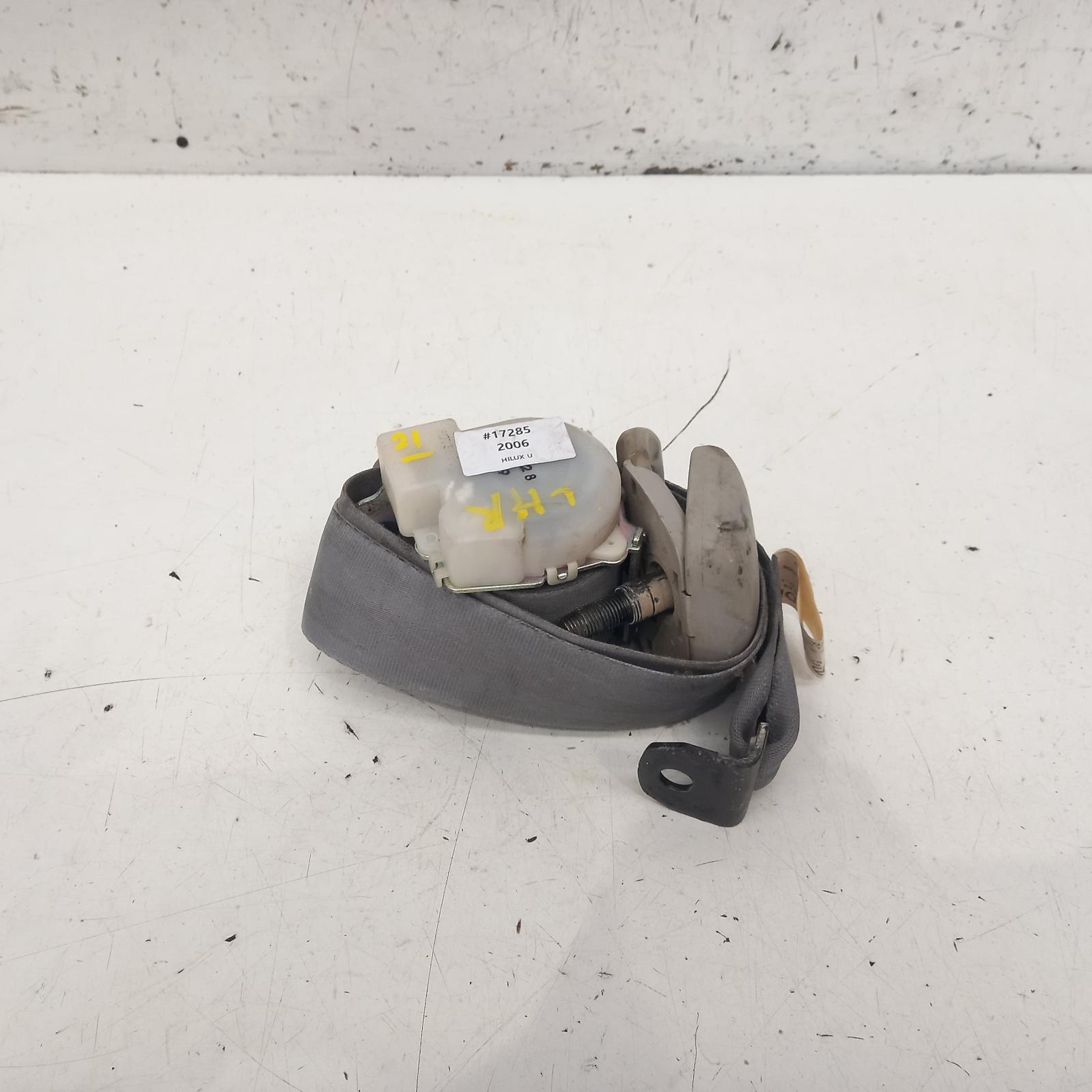 View Auto part Seatbelt/Stalk Toyota Hilux 2006