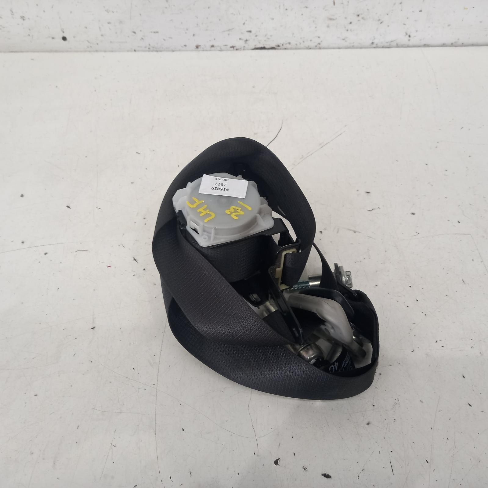 View Auto part Seatbelt/Stalk Toyota Hilux 2017