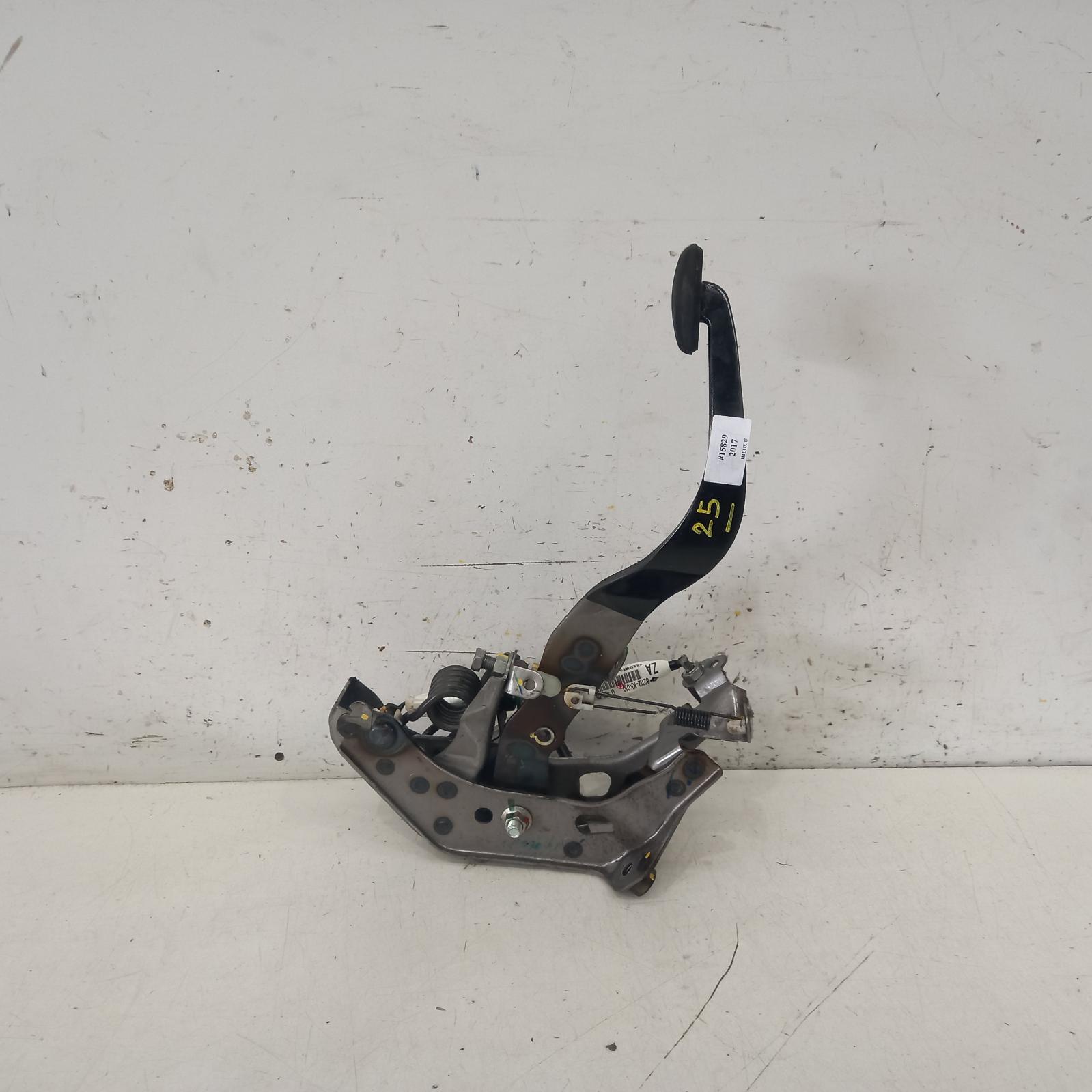 View Auto part Pedal Assembly Toyota Hilux 2017