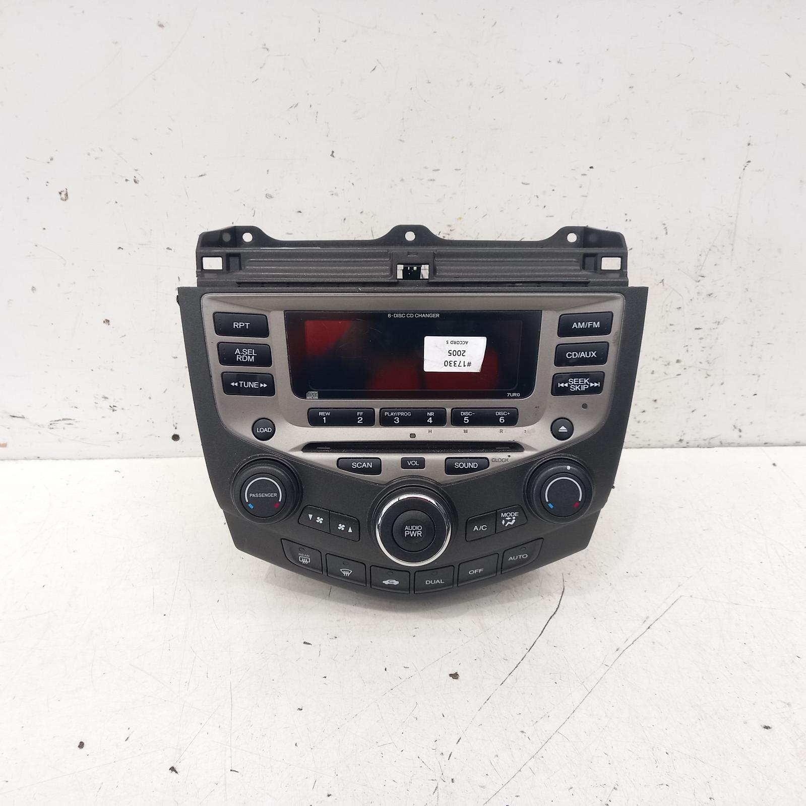 View Auto part Radio/Cd/Dvd/Sat/Tv Honda Accord 2005