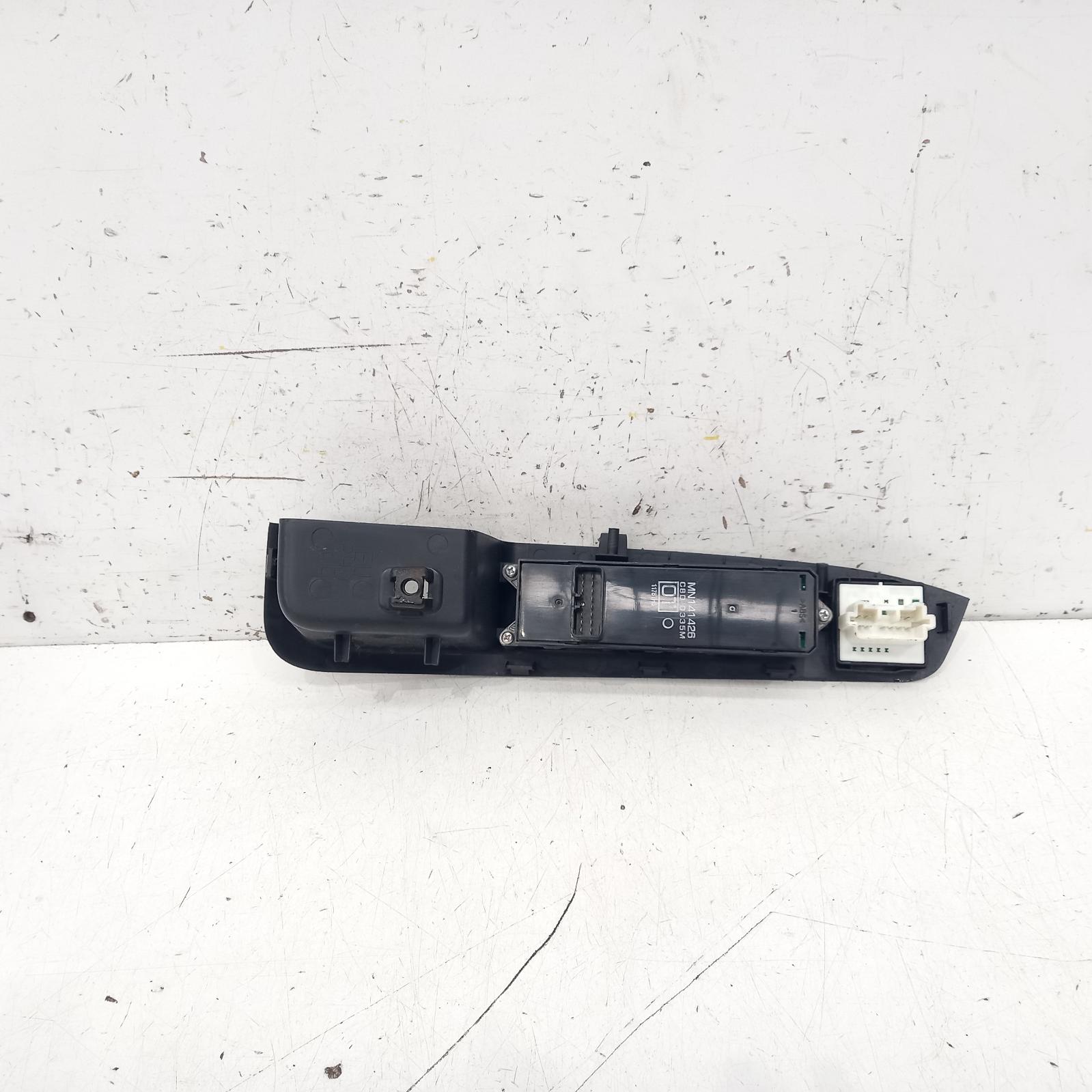 View Auto part Pwr Dr Wind Switch Mitsubishi Outlander 2008