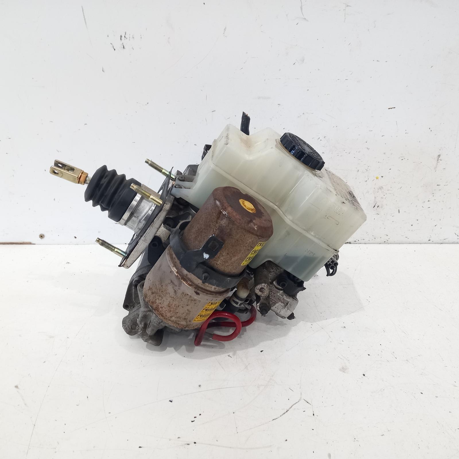 1999 Toyota Landcruiser Abs Pump/Modulator View Auto part Abs Pump/Modulator Toyota Landcruiser 1999