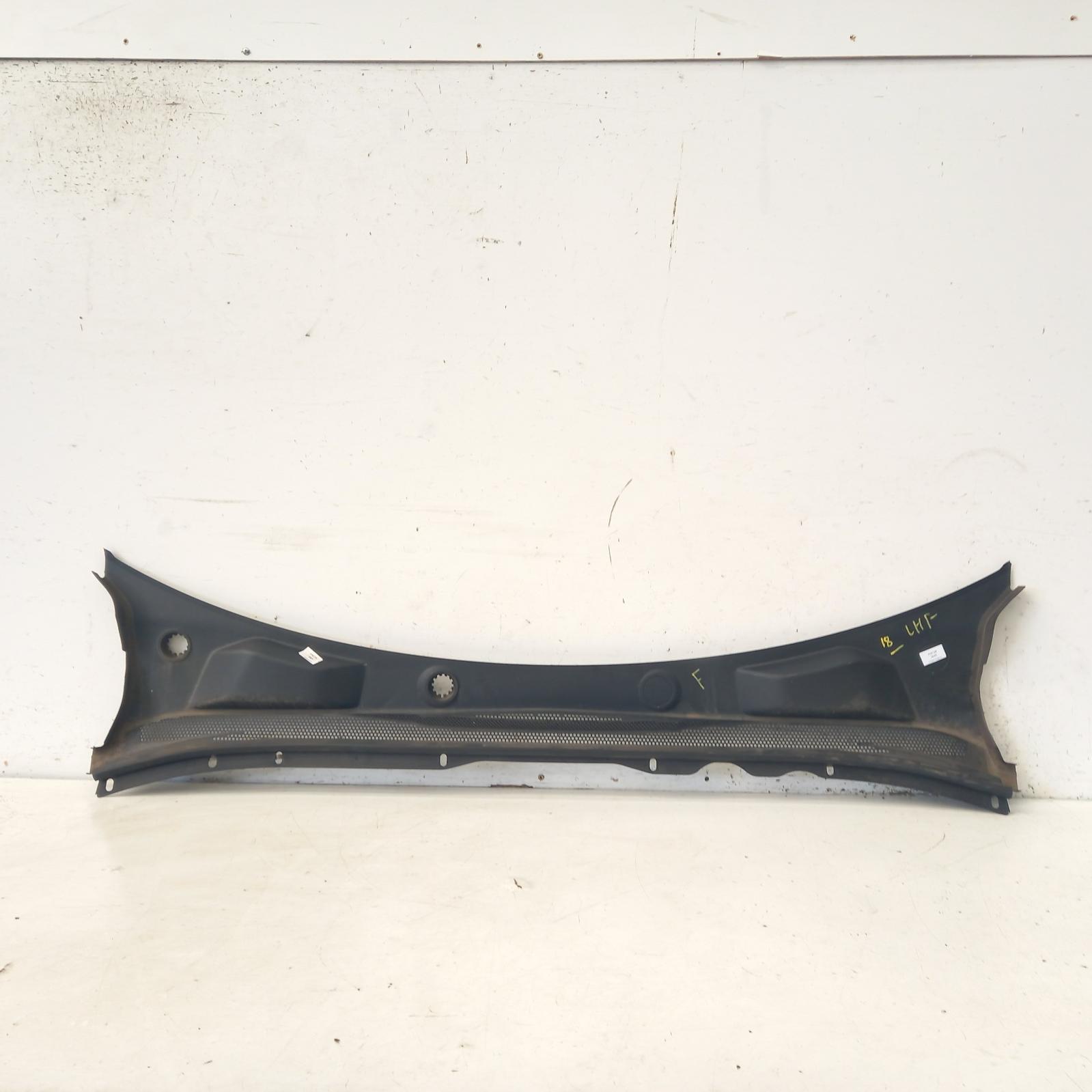 2020 Holden Commodore Plenum Chamber View Auto part Plenum Chamber Holden Commodore 2020