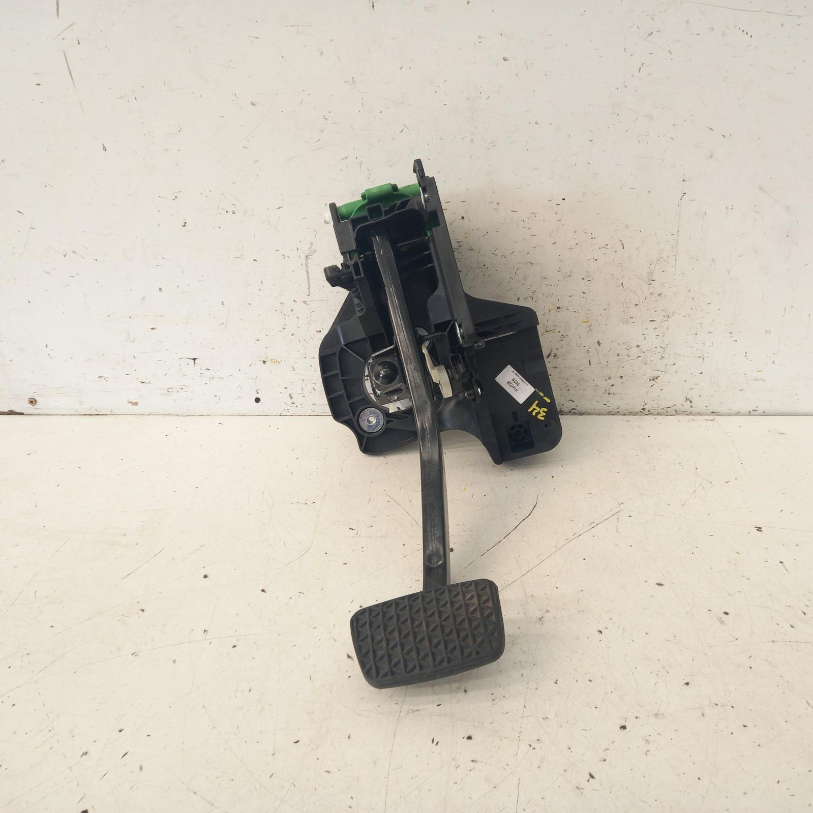 2020 Holden Commodore Pedal Assembly View Auto part Pedal Assembly Holden Commodore 2020