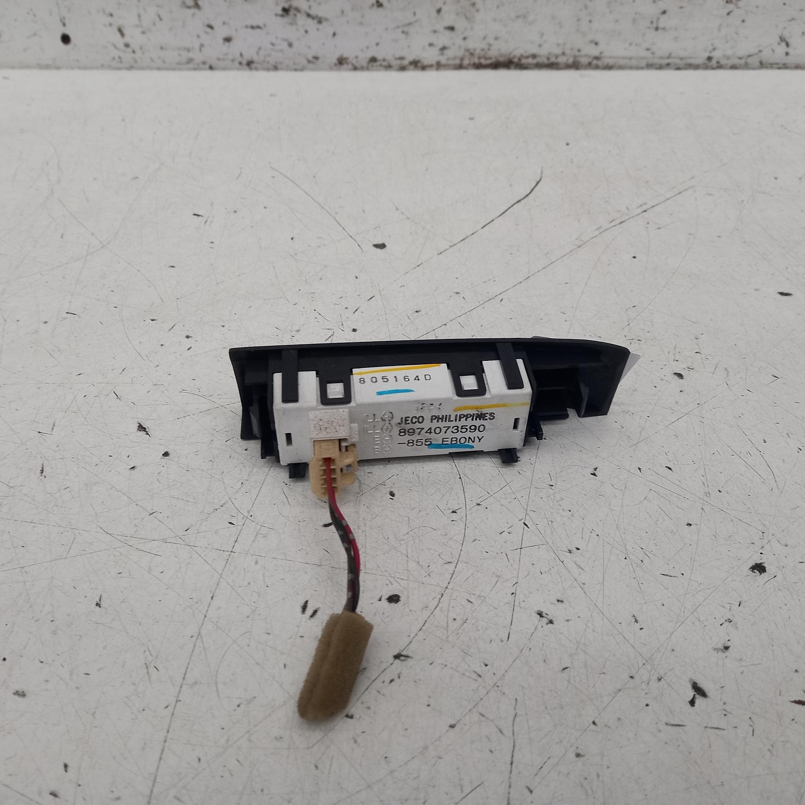 View Auto part Clock Holden Colorado 2008