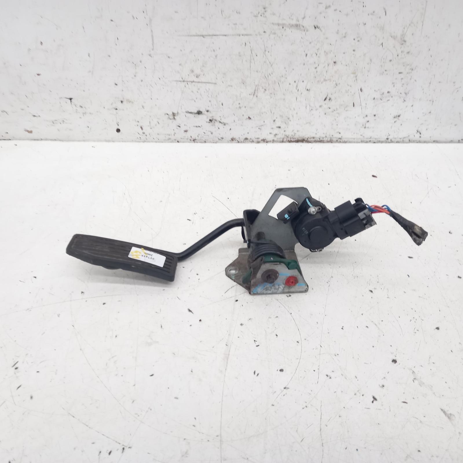 View Auto part Pedal Assembly Holden Colorado 2008