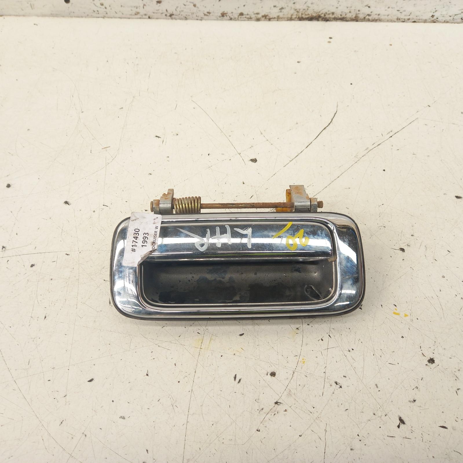 View Auto part Door Handle Toyota Landcruiser 1992