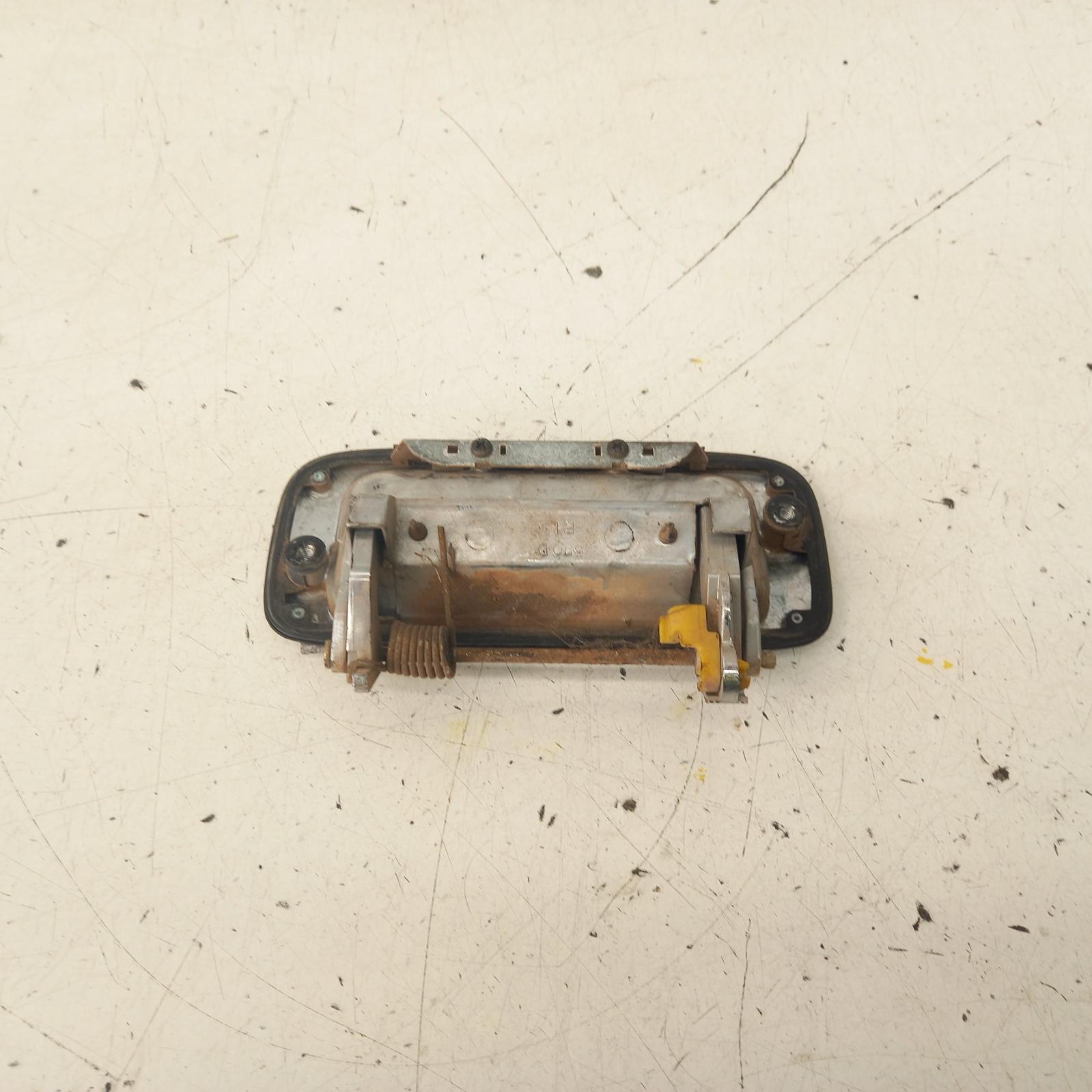 View Auto part Door Handle Toyota Landcruiser 1992