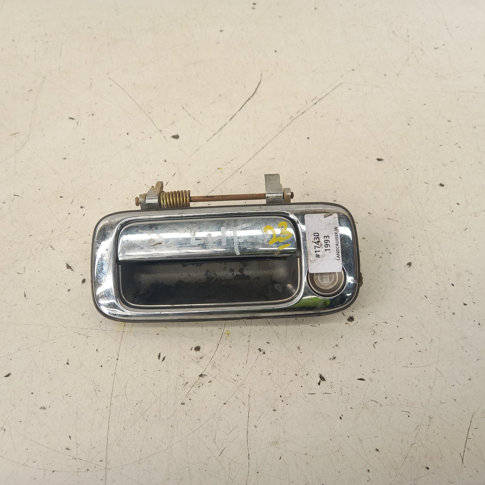 View Auto part Door Handle Toyota Landcruiser 1992