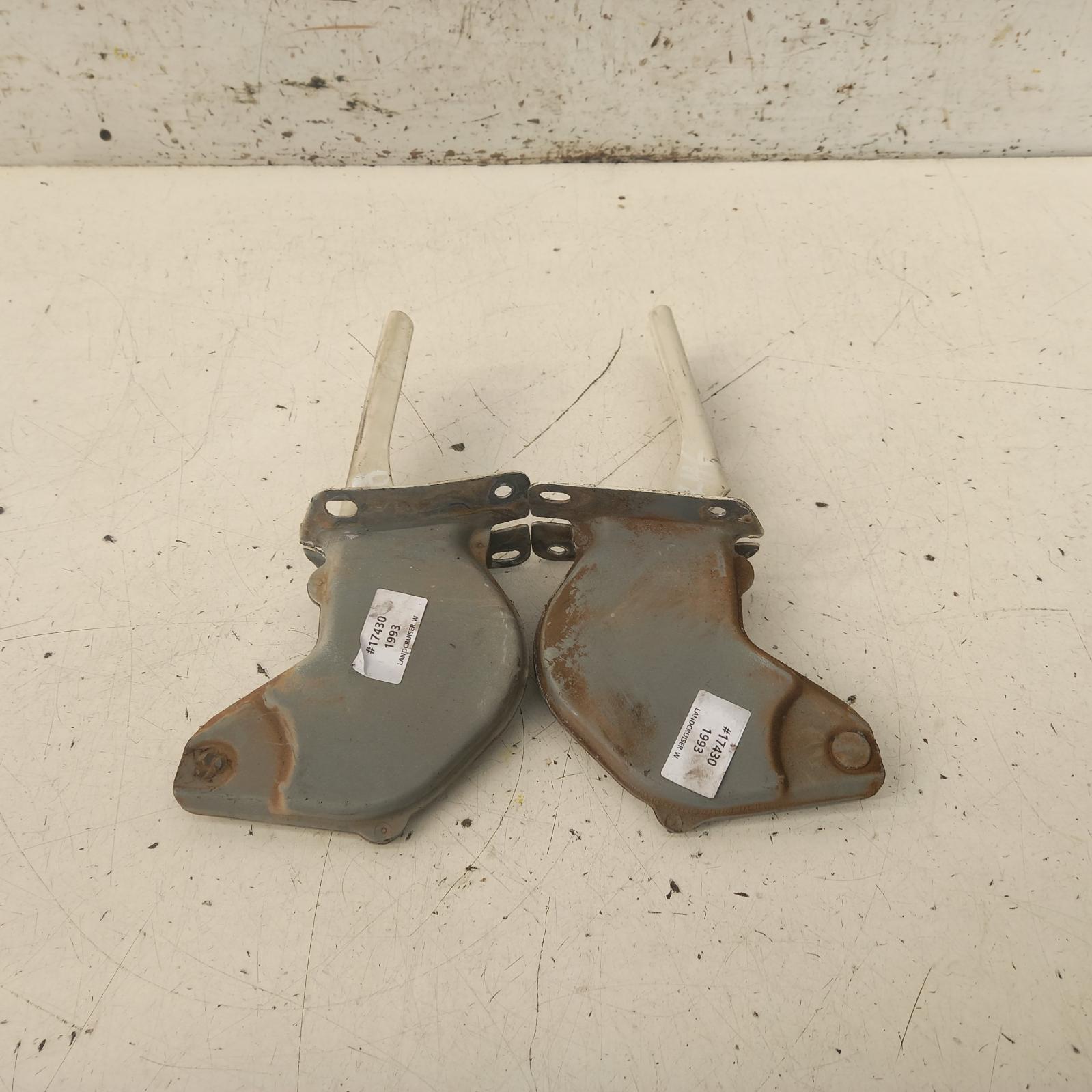 View Auto part Bonnet Hinge/Strut Toyota Landcruiser 1992