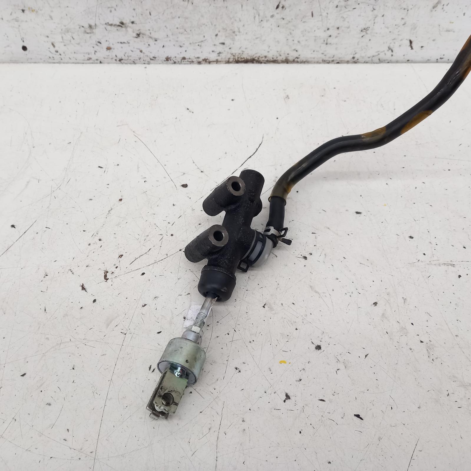 View Auto part Clutch Master Cylind Toyota Hiace 1994