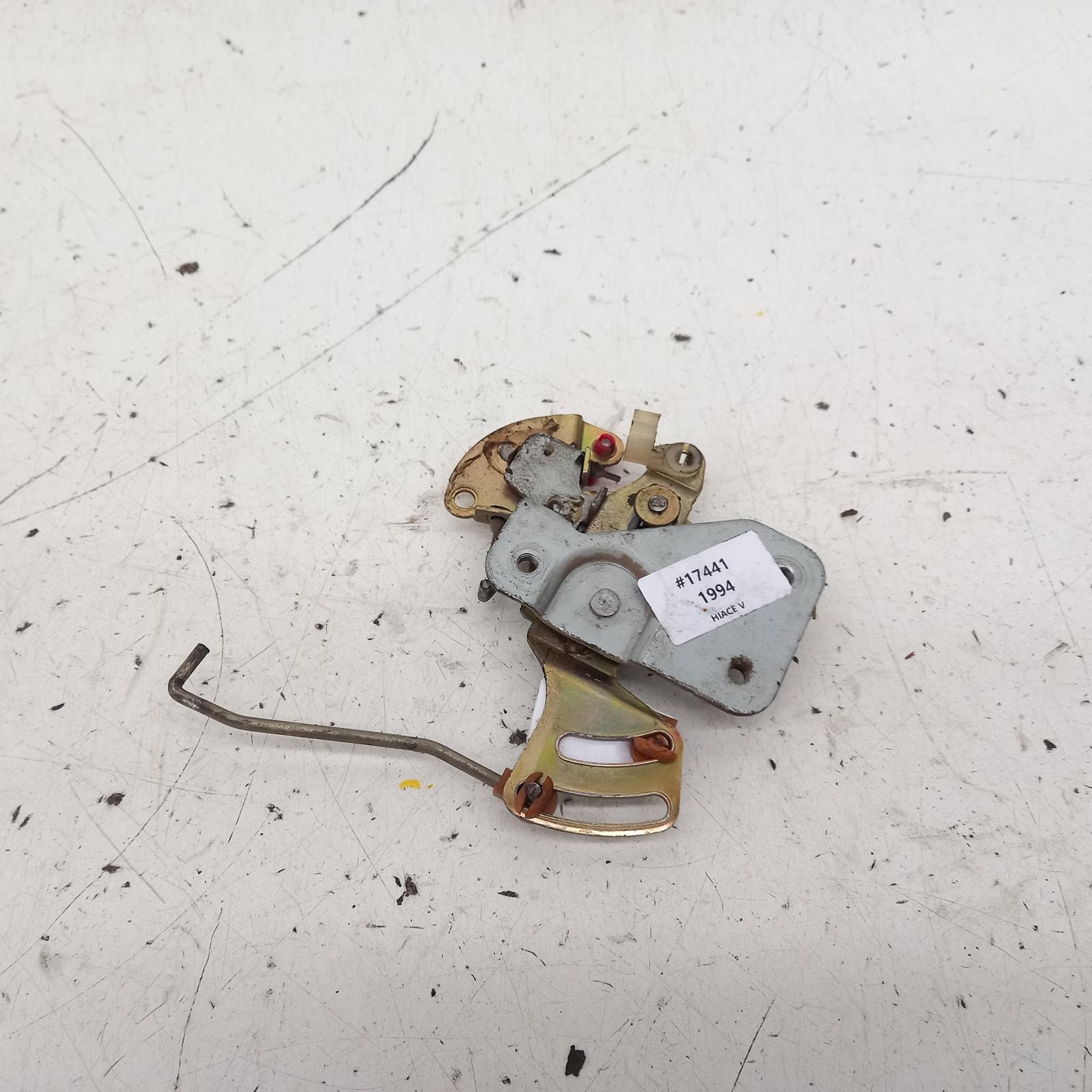 View Auto part Door/Boot/Gate Lock Toyota Hiace 1994