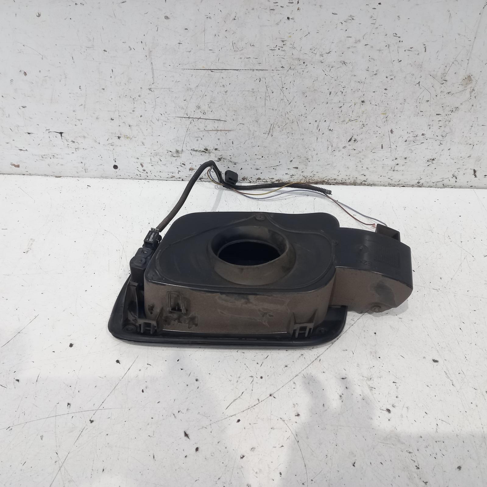 2020 Holden Commodore Fuel Door / Filler View Auto part Fuel Door / Filler Holden Commodore 2020