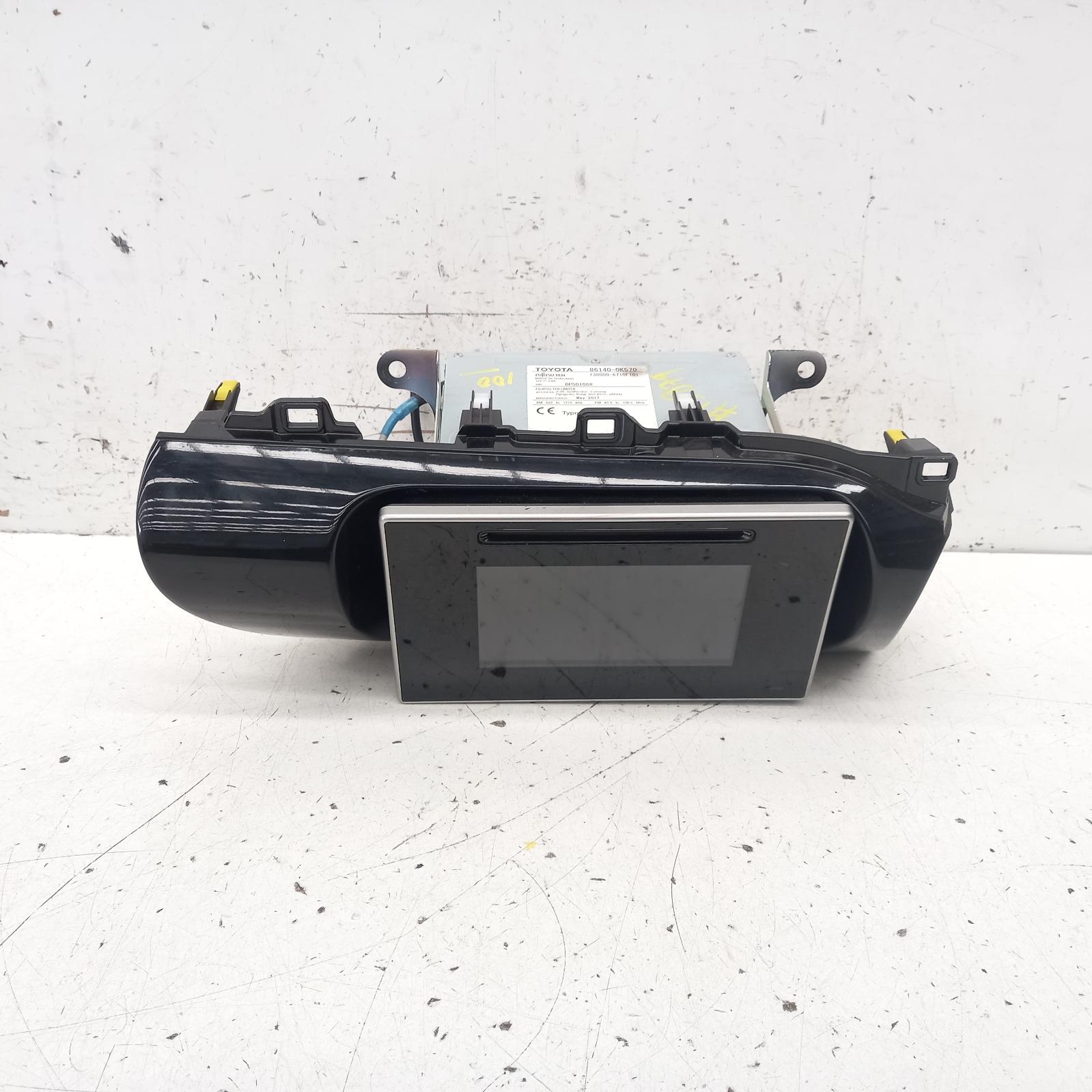 View Auto part Radio/Cd/Dvd/Sat/Tv Toyota Hilux 2017