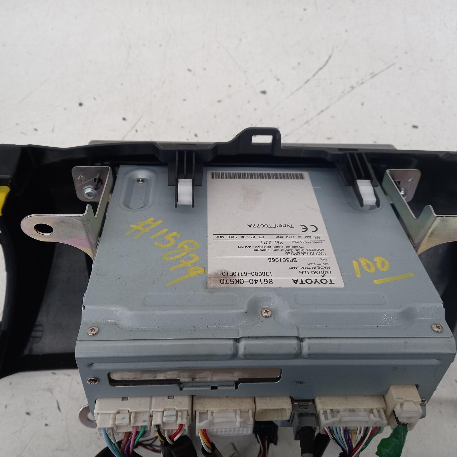 View Auto part Radio/Cd/Dvd/Sat/Tv Toyota Hilux 2017