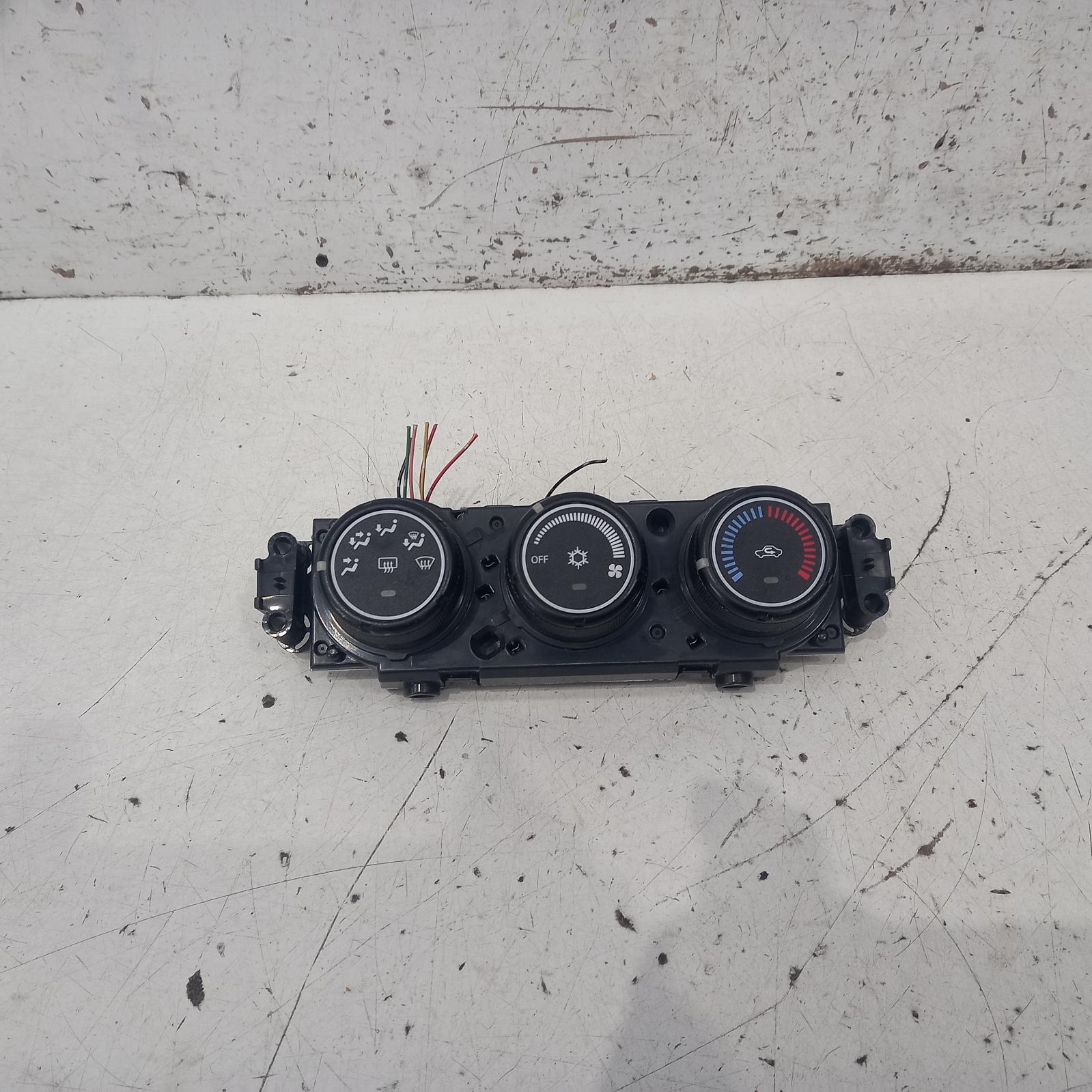 View Auto part Heater/Ac Controls Mitsubishi Lancer 2011