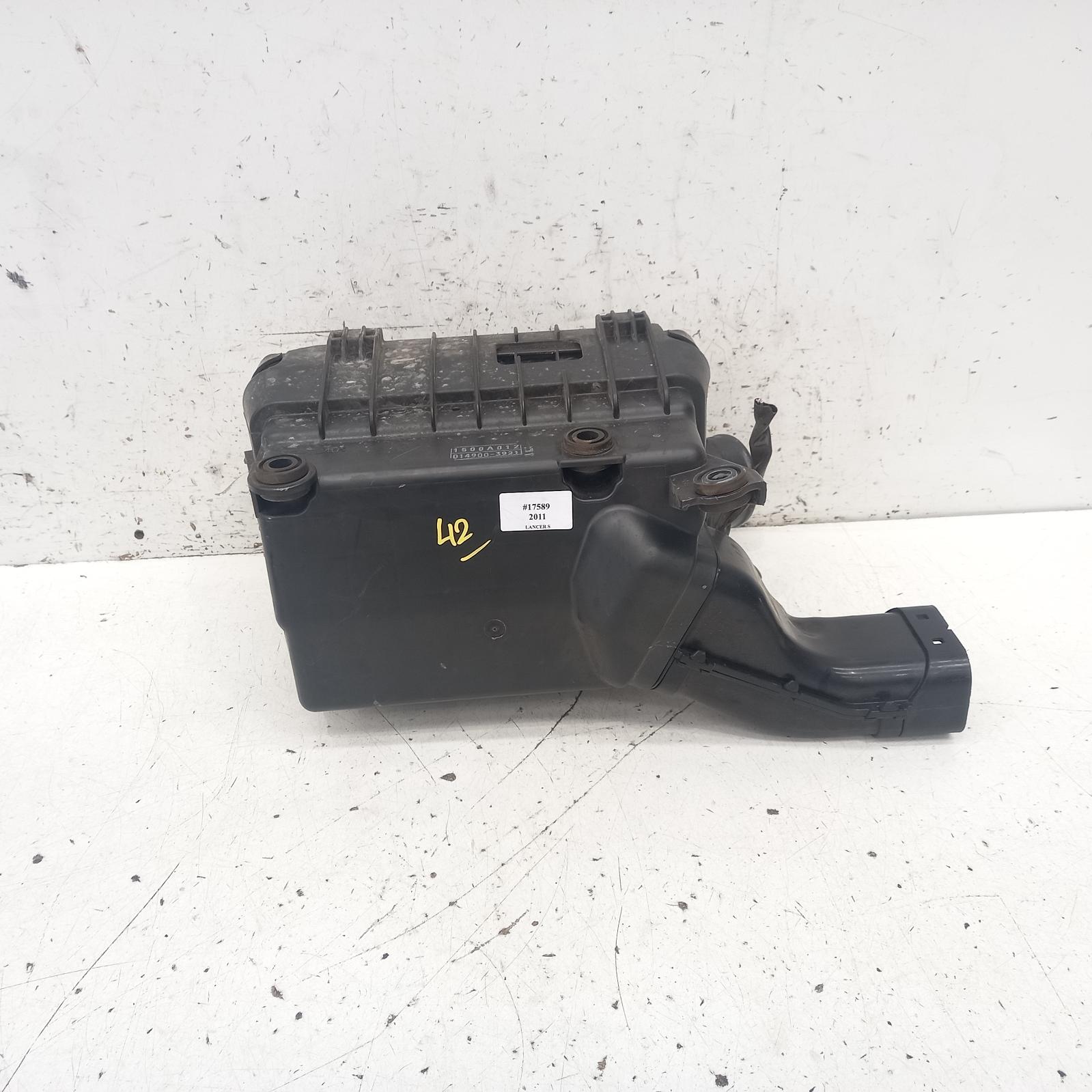 View Auto part Air Cleaner/Box Mitsubishi Lancer 2011