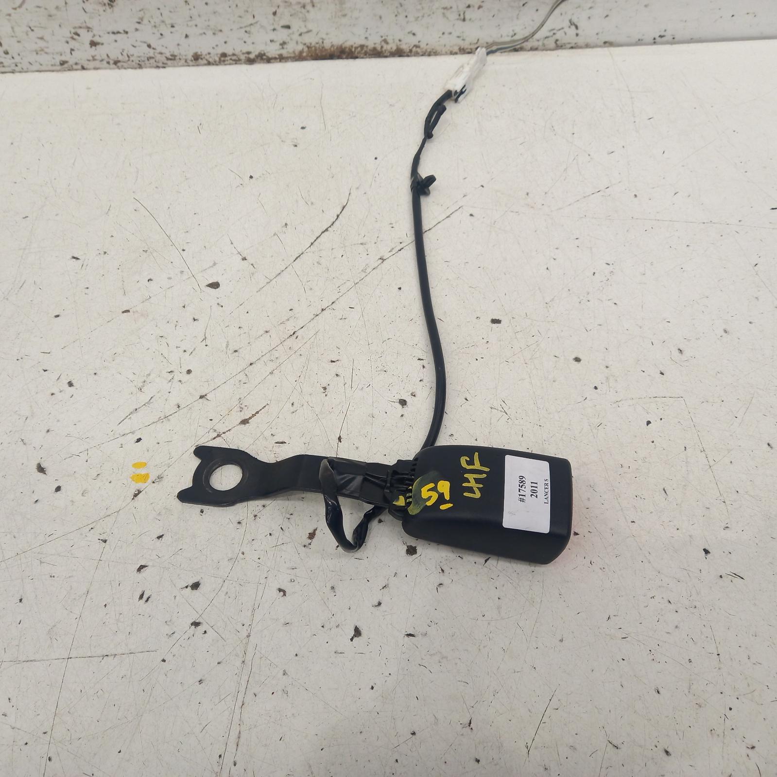 View Auto part Seatbelt/Stalk Mitsubishi Lancer 2011