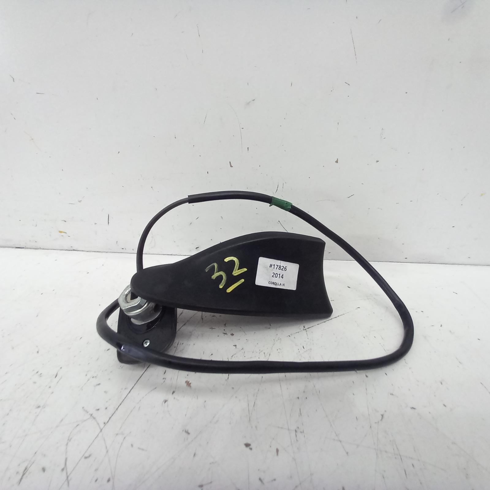 View Auto part Antenna Toyota Corolla 2014