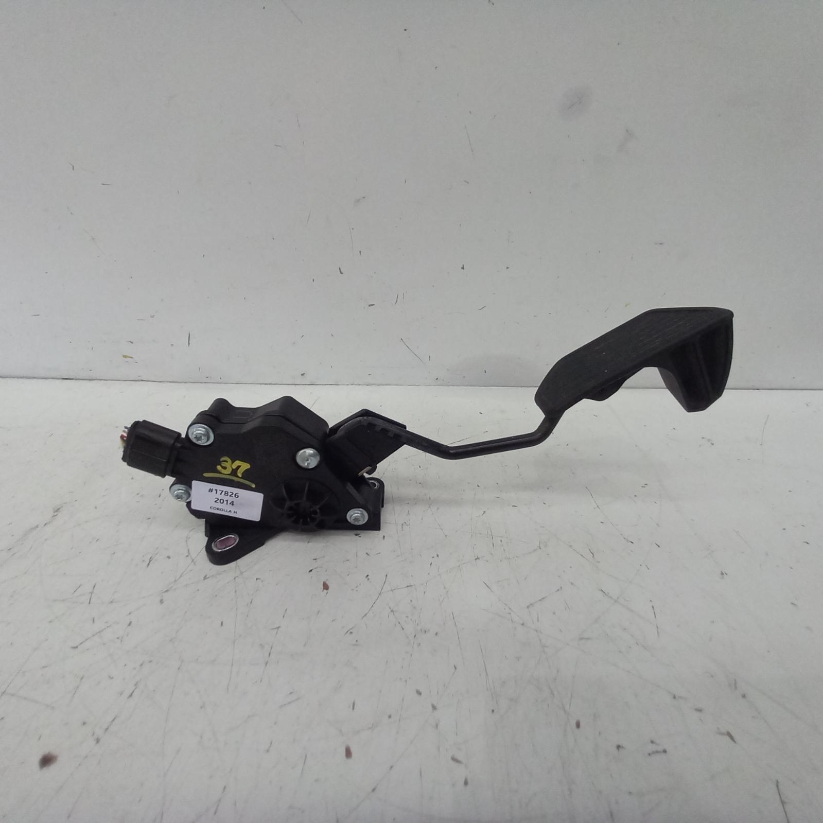 View Auto part Pedal Assembly Toyota Corolla 2014