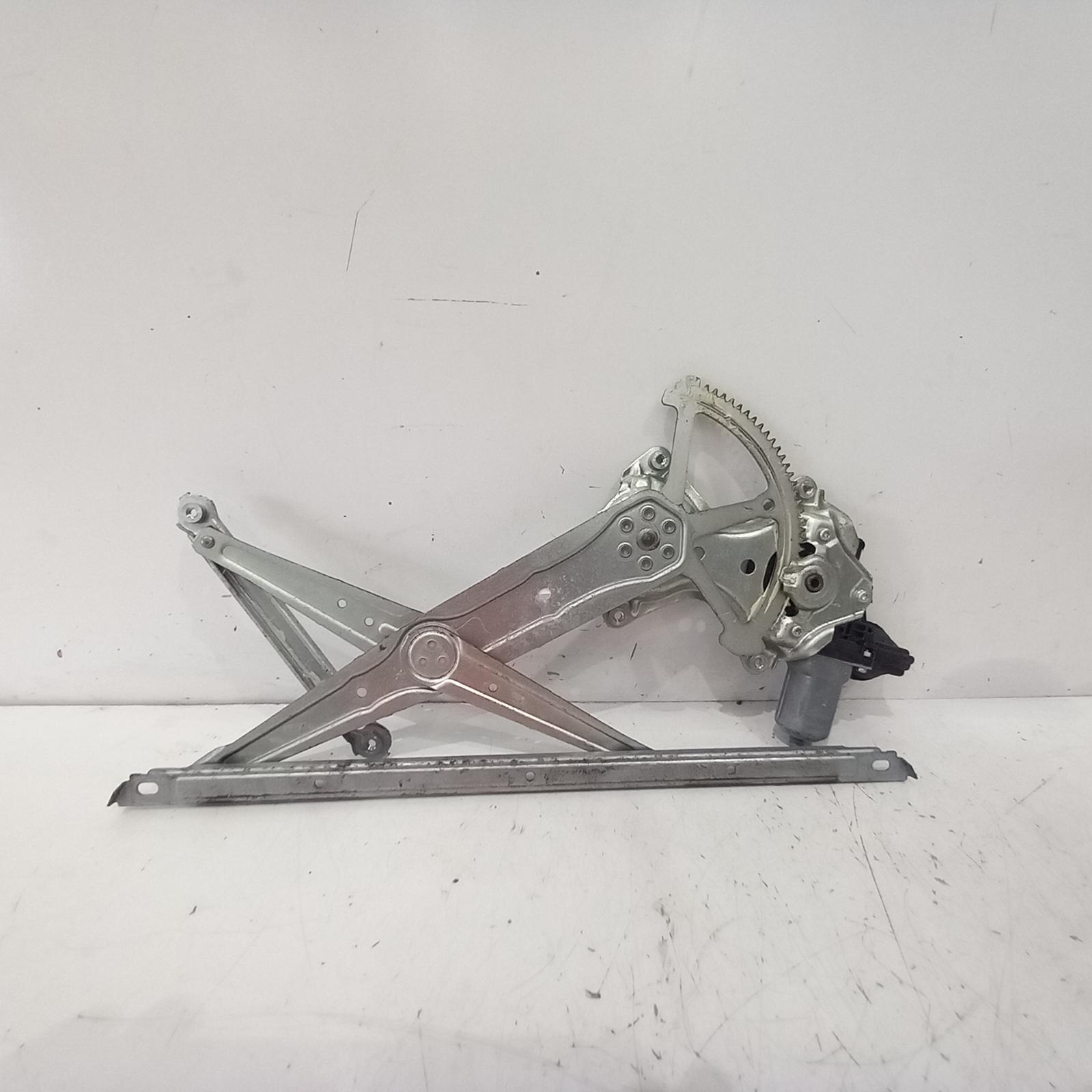 View Auto part Left Front Window Reg/Motor Toyota Corolla 2014