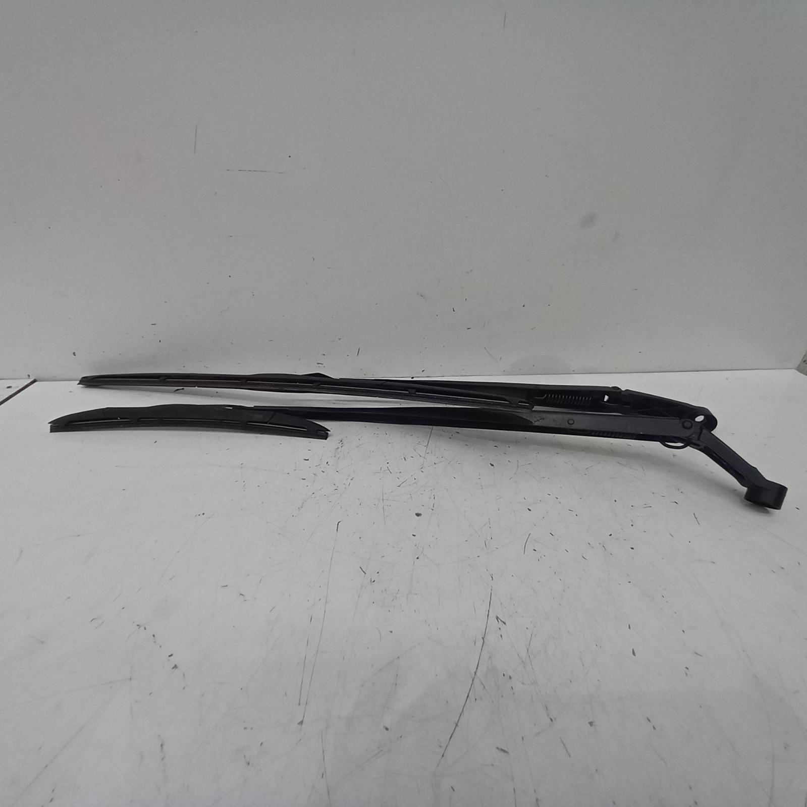 View Auto part Wiper Arm Toyota Corolla 2014