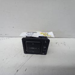 View Auto part Misc Switch/Relay Toyota Landcruiser 2000