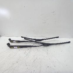 View Auto part Wiper Arm Toyota Landcruiser 2000