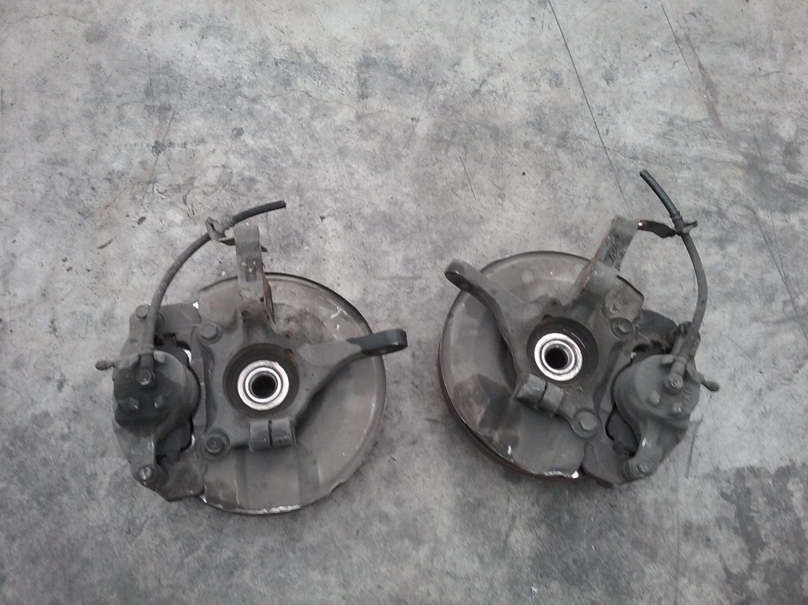 2006 Mitsubishi Lancer Left Front Hub Assembly View Auto part Left Front Hub Assembly Mitsubishi Lancer 2006