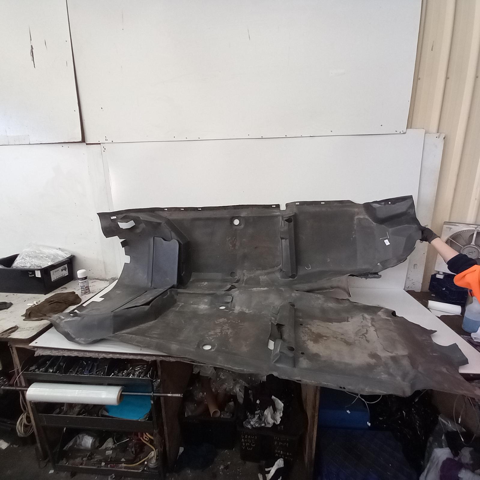 View Auto part Carpet Toyota Hilux 2010