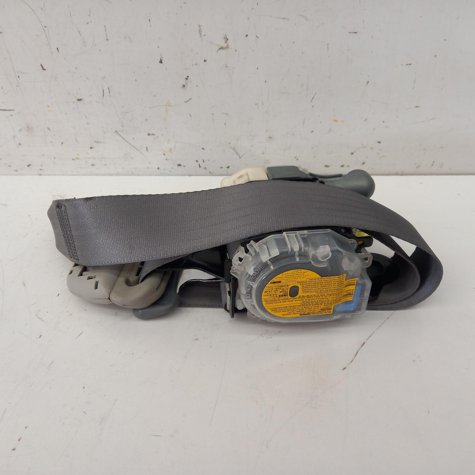 View Auto part Seatbelt/Stalk Toyota Hilux 2010