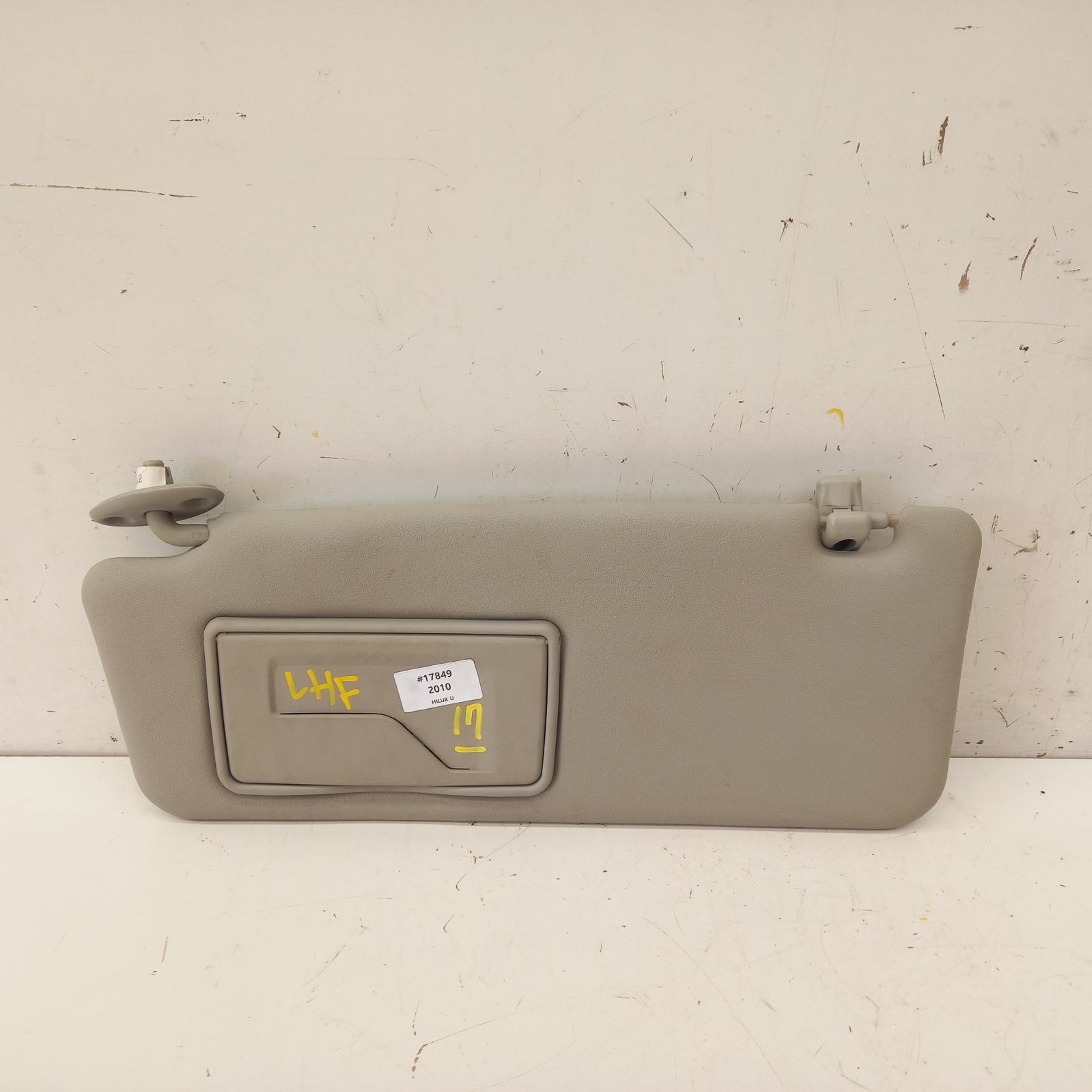 View Auto part Sunvisor Toyota Hilux 2010