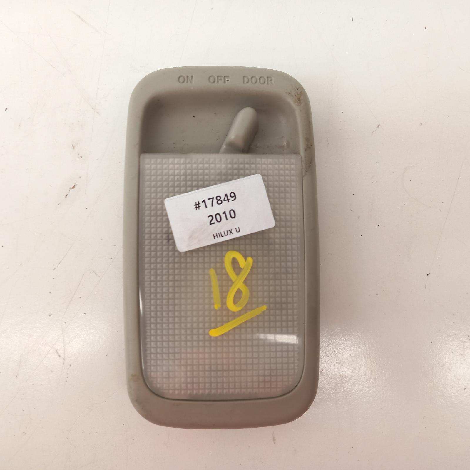 View Auto part Courtesy Light Toyota Hilux 2010