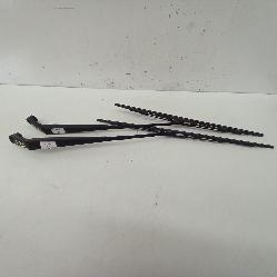 View Auto part Wiper Arm Toyota Hilux 2010