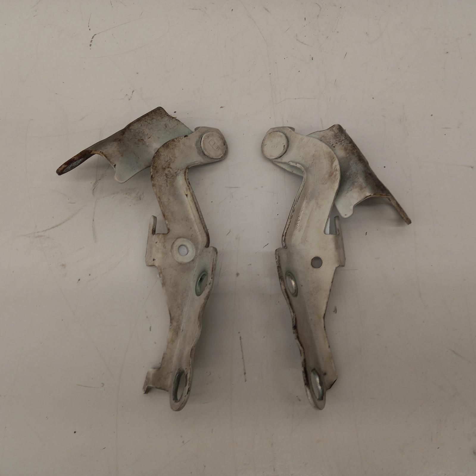 View Auto part Bonnet Hinge/Strut Toyota Hilux 2010
