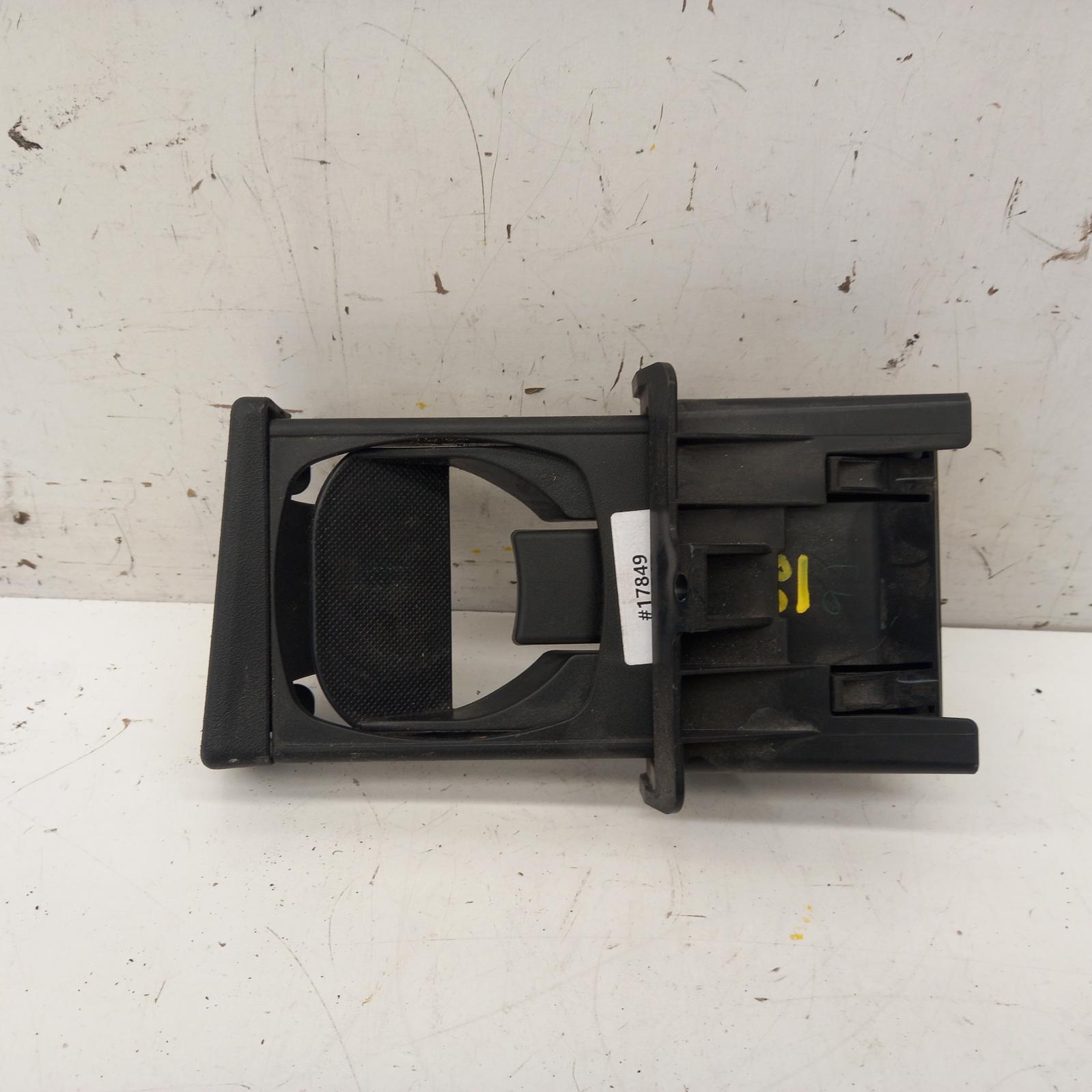 View Auto part Trim Panel Toyota Hilux 2010