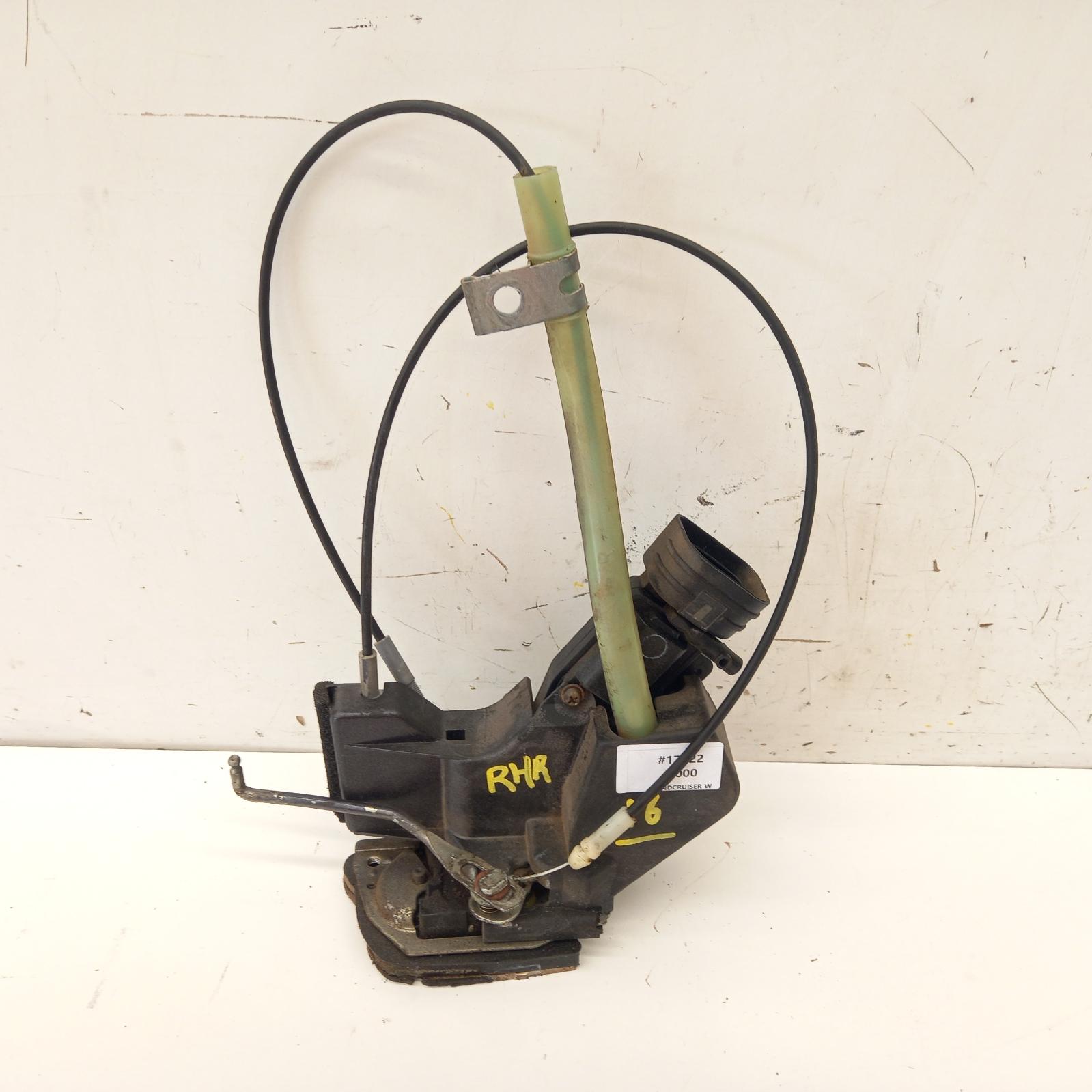 View Auto part Door/Boot/Gate Lock Toyota Landcruiser 2000