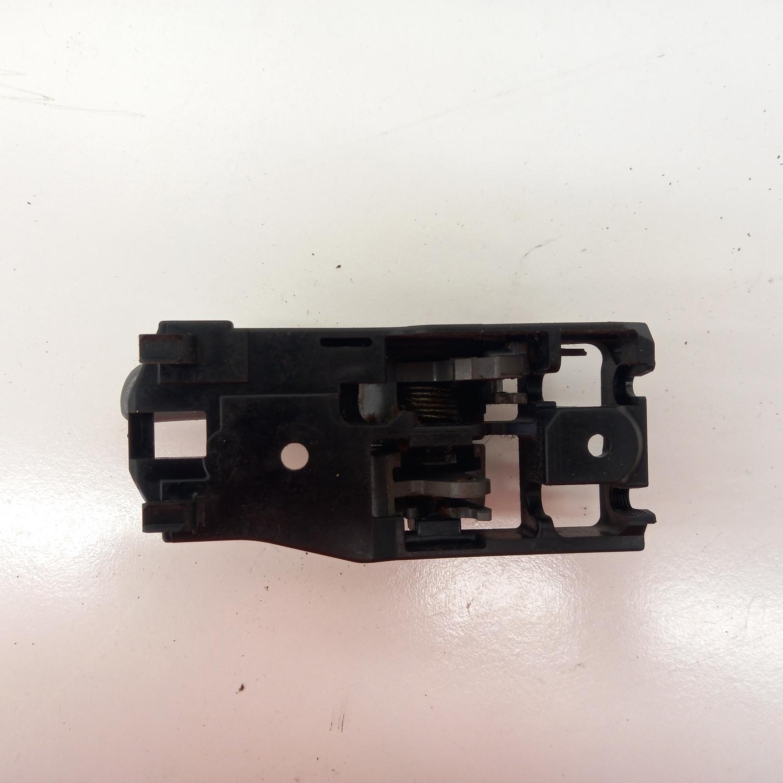 View Auto part Door Handle Toyota Landcruiser 2000