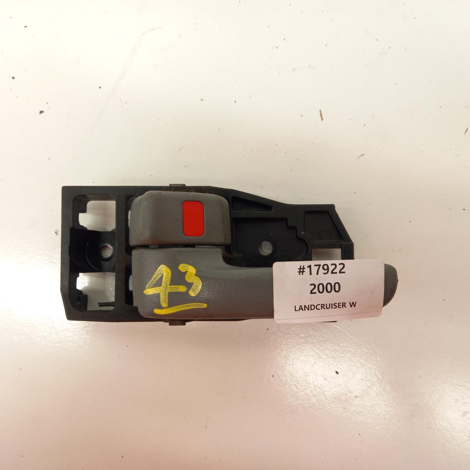 View Auto part Door Handle Toyota Landcruiser 2000