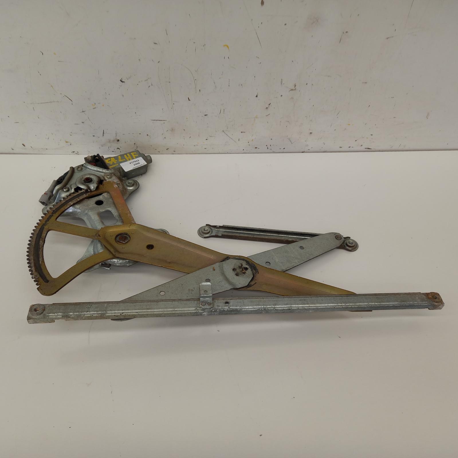 View Auto part Left Front Window Reg/Motor Toyota Landcruiser 2000