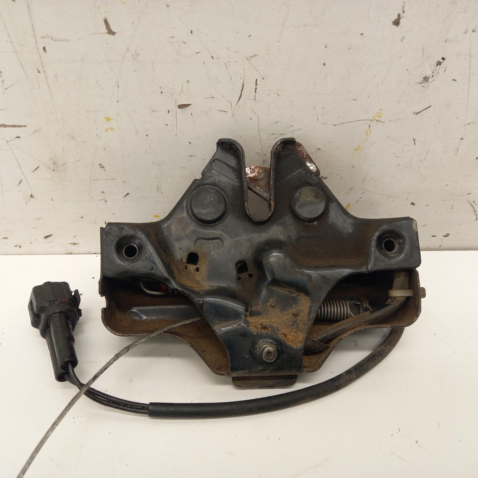 View Auto part Bonnet Lock/Support Toyota Landcruiser 2000