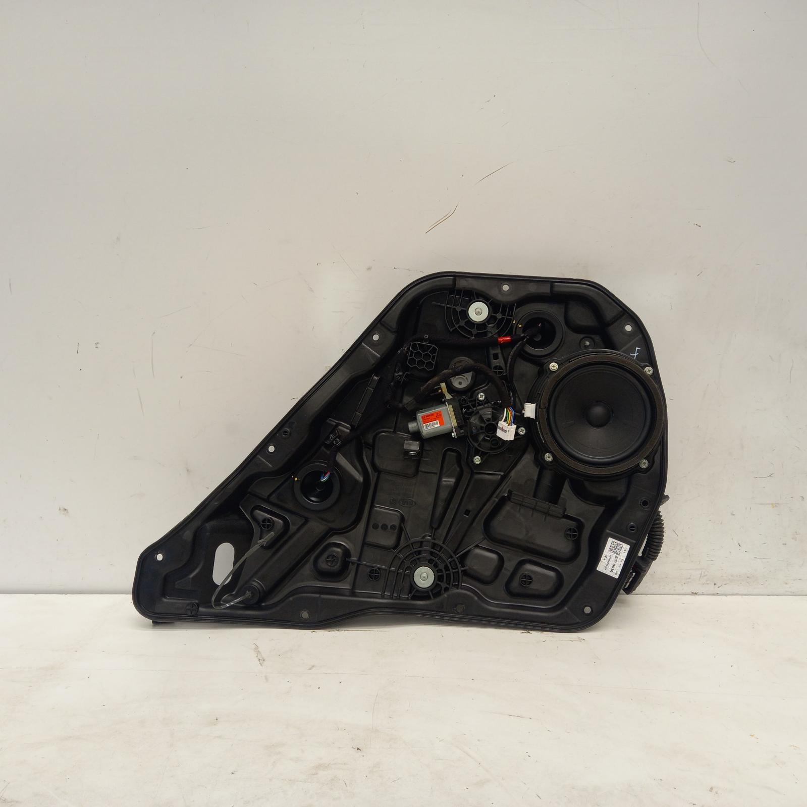 View Auto part Right Rear Wnd Reg/Motor Kia Cerato 2019
