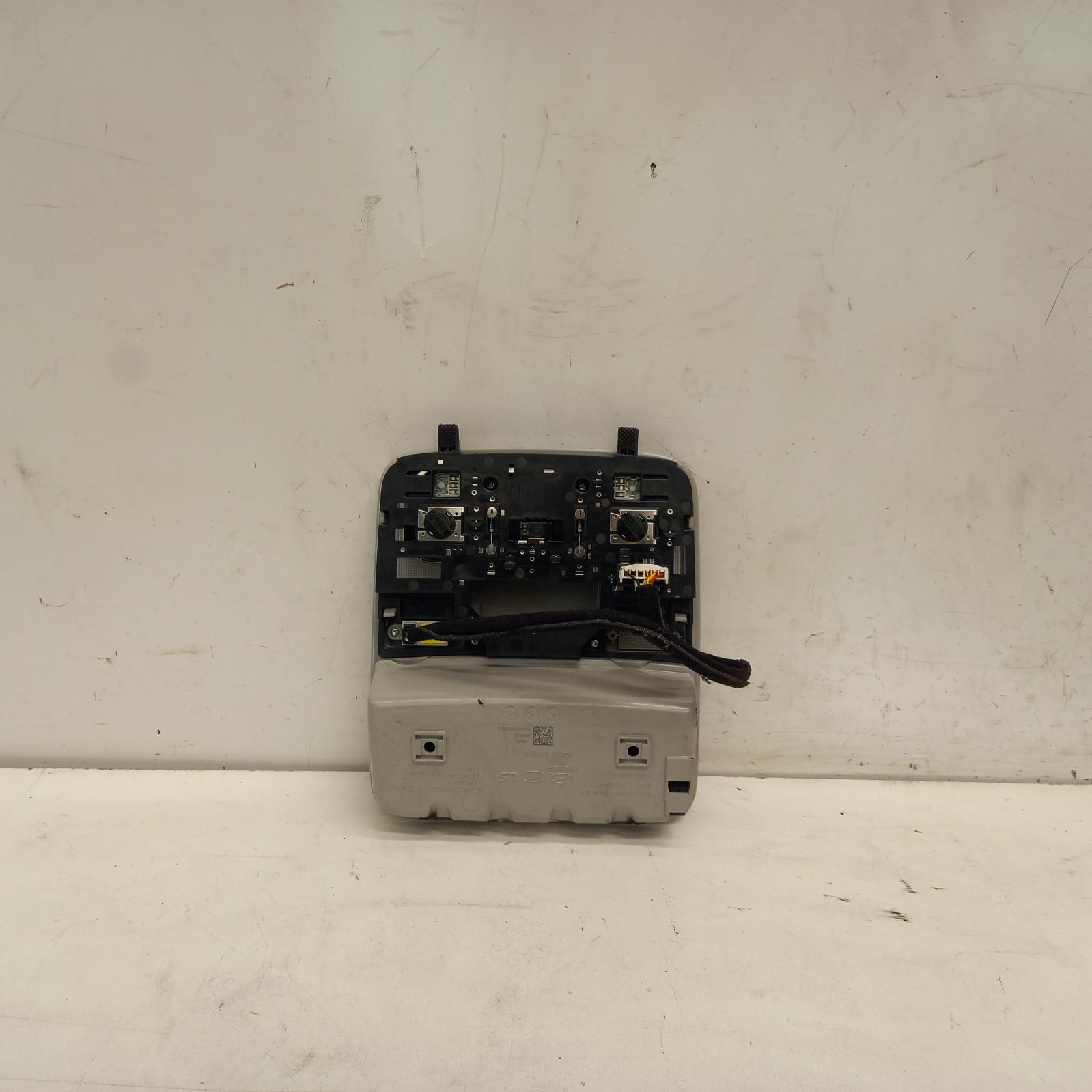 View Auto part Courtesy Light Kia Cerato 2019