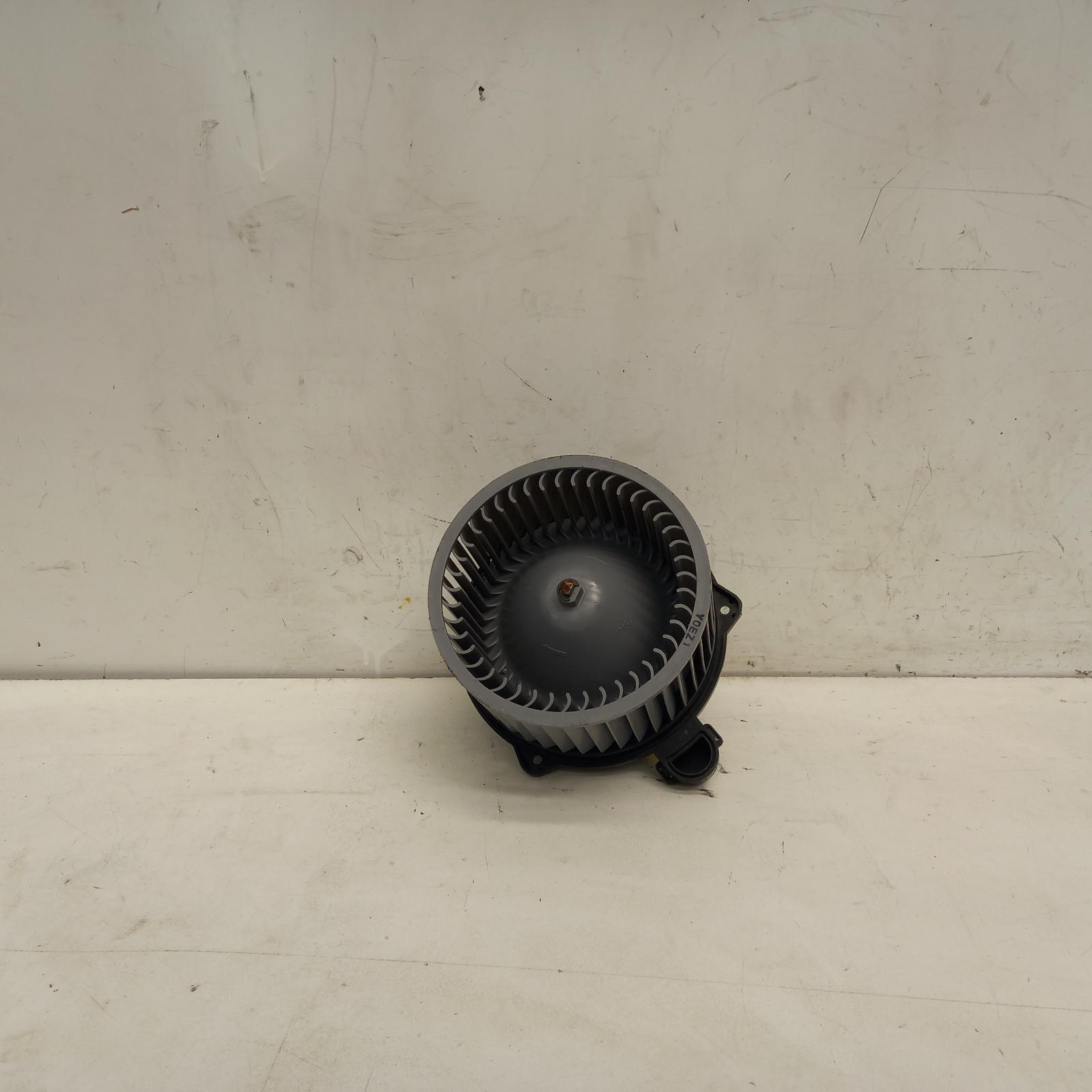 View Auto part Heater Fan Motor Kia Cerato 2019
