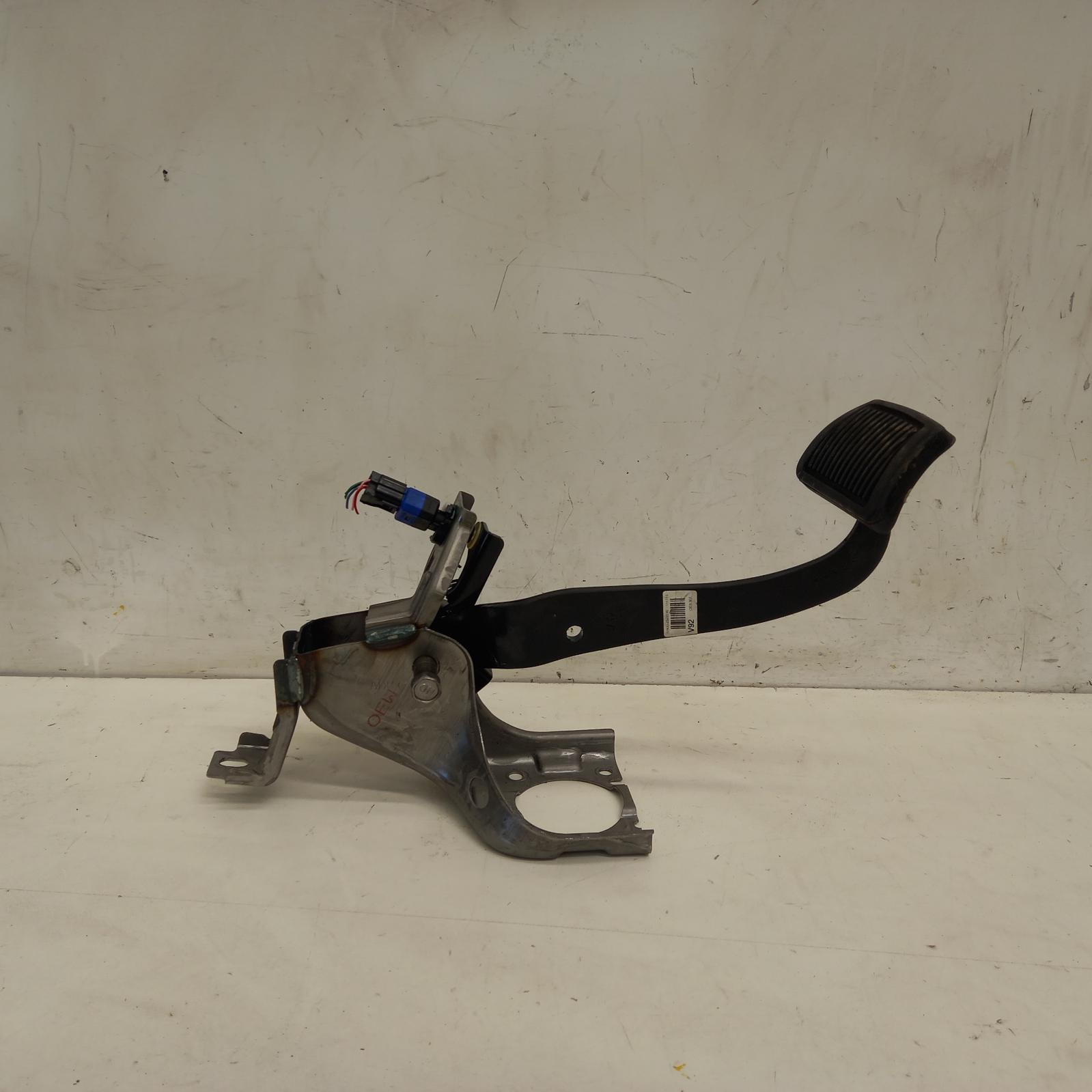 View Auto part Pedal Assembly Kia Cerato 2019