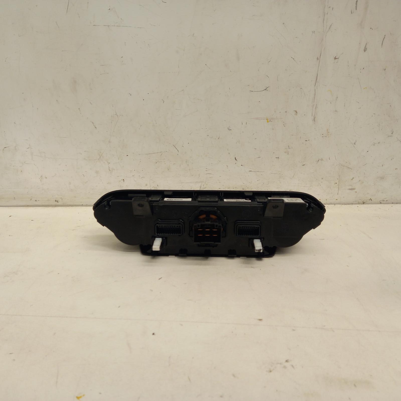 View Auto part Heater/Ac Controls Kia Cerato 2019