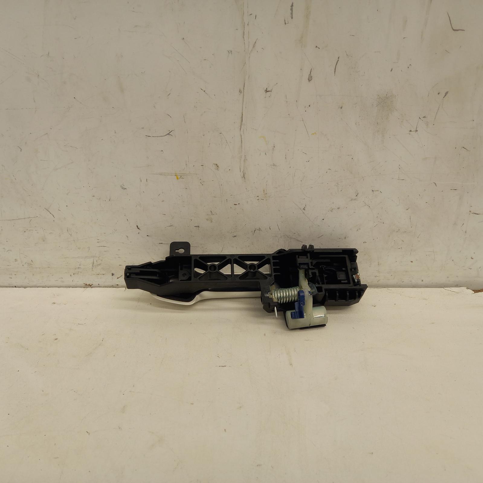 View Auto part Door Handle Kia Cerato 2019